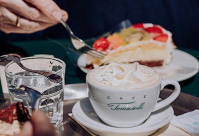 Café Tomaselli Salzburger Kaffeegenuss